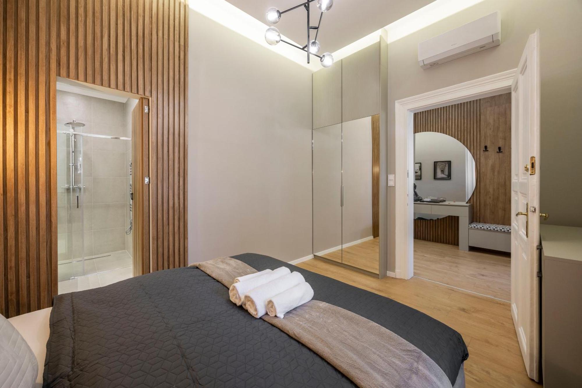 Exclusive N' Spacious Elizabeth Central Suite บูดาเปสต์ ภายนอก รูปภาพ